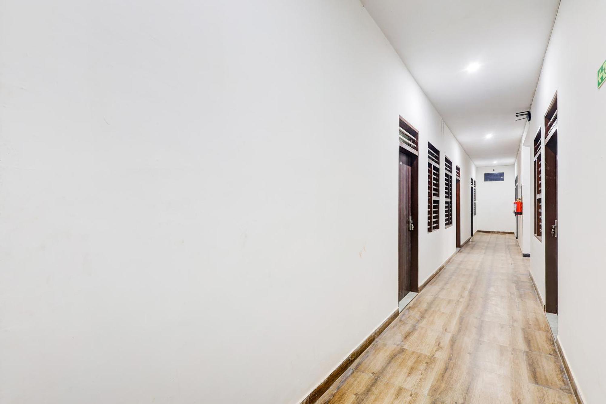 Super Hotel O Aravali Vihar Bhiwadi Exterior foto